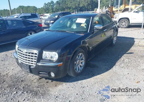 2006 Chrysler 300C z USA, uszkodzony, nr VIN 2C3KA63H46H523492